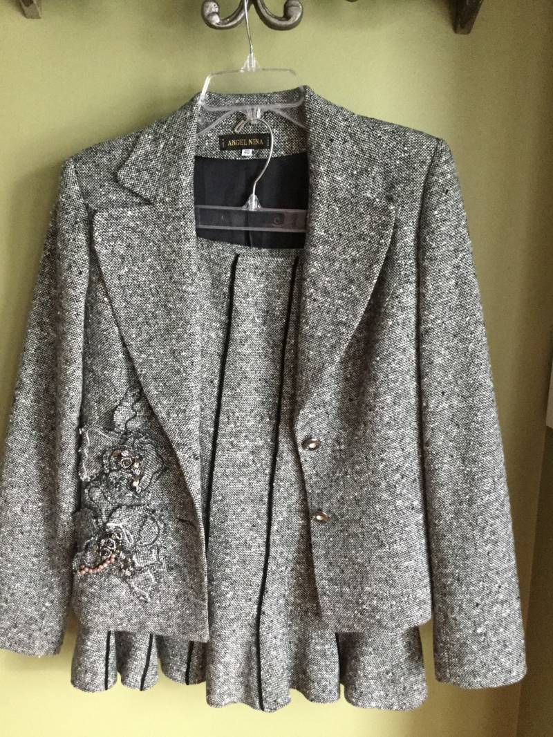 Angel Nina Stilvolle Damen Anzug Sz40 Eu S Us/Salz Und Pfeffer Tweed Stoff Angel Nina Stilvolle Damen Anzug Sz40 Eu S Us/Salz Und Pfeffer Tweed Stoff von MoorkashoP
