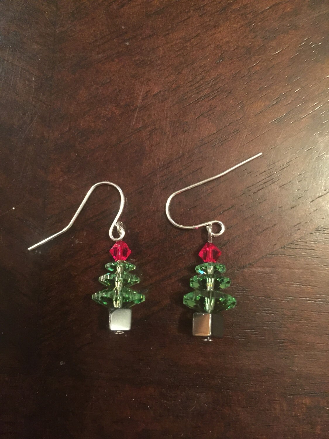 Bereit Zu Ship-Peridot Grün Weihnachtsbaum Ohrringe Bereit Zu Ship-Peridot Grün Weihnachtsbaum Ohrringe von MooseTracksDesign