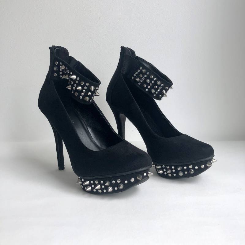 High Heels Von Catwalk | C, Schwarze Pumps, Punk Schuhe, Damenschuh Nieten High Heels Von Catwalk | C, Schwarze Pumps, Punk Schuhe, Damenschuh Nieten von MooviMusic