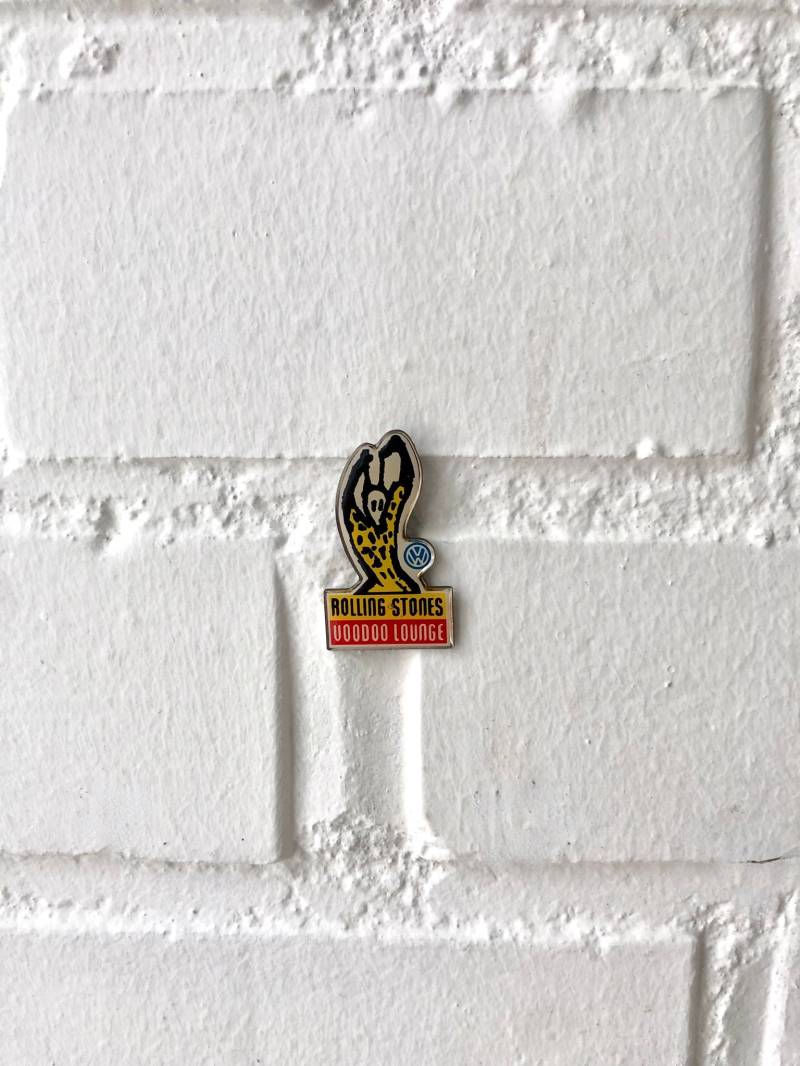 The Rolling Stones Anstecknadel Pin "Voodoo Lounge" European Tour 1995 The Rolling Stones Anstecknadel Pin "Voodoo Lounge" European Tour 1995 von MooviMusic