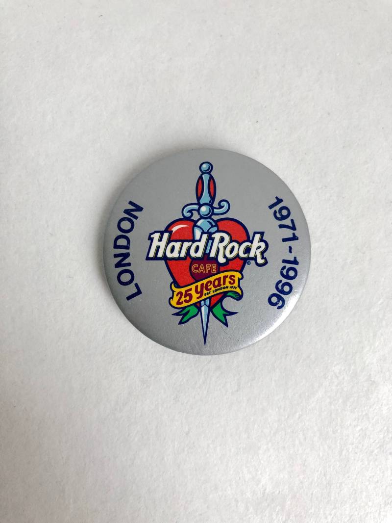 Vintage Button Hard Rock Cafe London "25 Years" 1971 - 1996 Vintage Button Hard Rock Cafe London "25 Years" 1971 - 1996 von MooviMusic