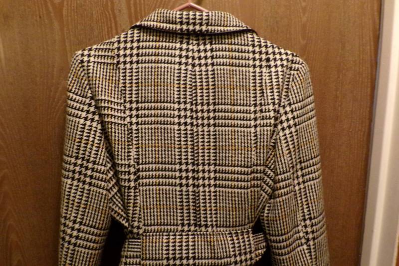 Agb Hahnentritt Cabochon Größe 10, Schwarz Weiß Gelb Button Up Mantel, Jacke, Festkleid Morethebuckles von Morethebuckles