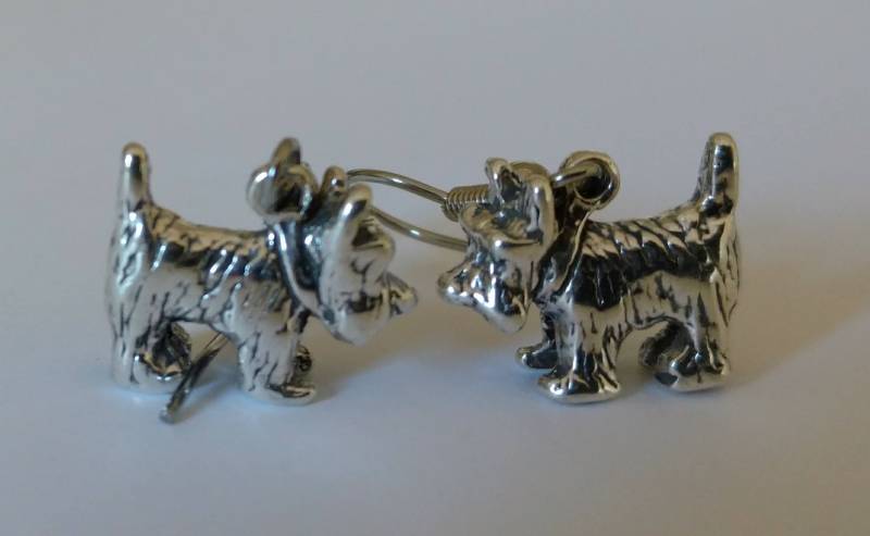 Westie Ohrringe-sterling Silber West Highland Terrier Ohrringe Handgemacht Baumeln Französisch Ohrhaken Detailliert Drei Dimensional Hund von MorganFischerJewelry