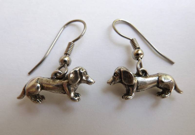 sterling Silber Dackel Hundeohrringe von MorganFischerJewelry