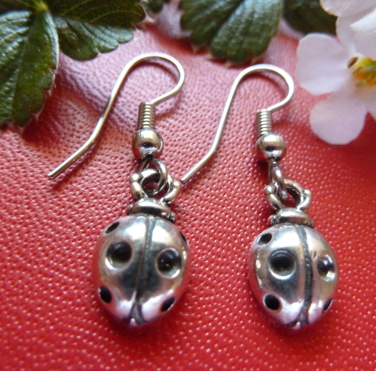 sterling Silber Marienkäfer Ohrringe-Ohrringe von MorganFischerJewelry