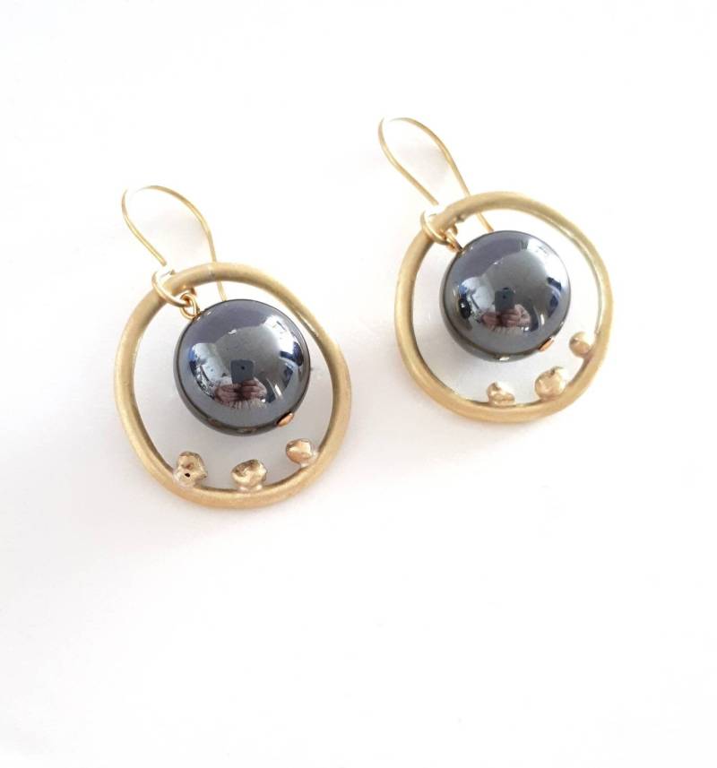 Ringe Und Drei Tiny Nuggets Ohrringe Mit Hämatit Ringe Und Drei Tiny Nuggets Ohrringe Mit Hämatit von MorningRainJewellery