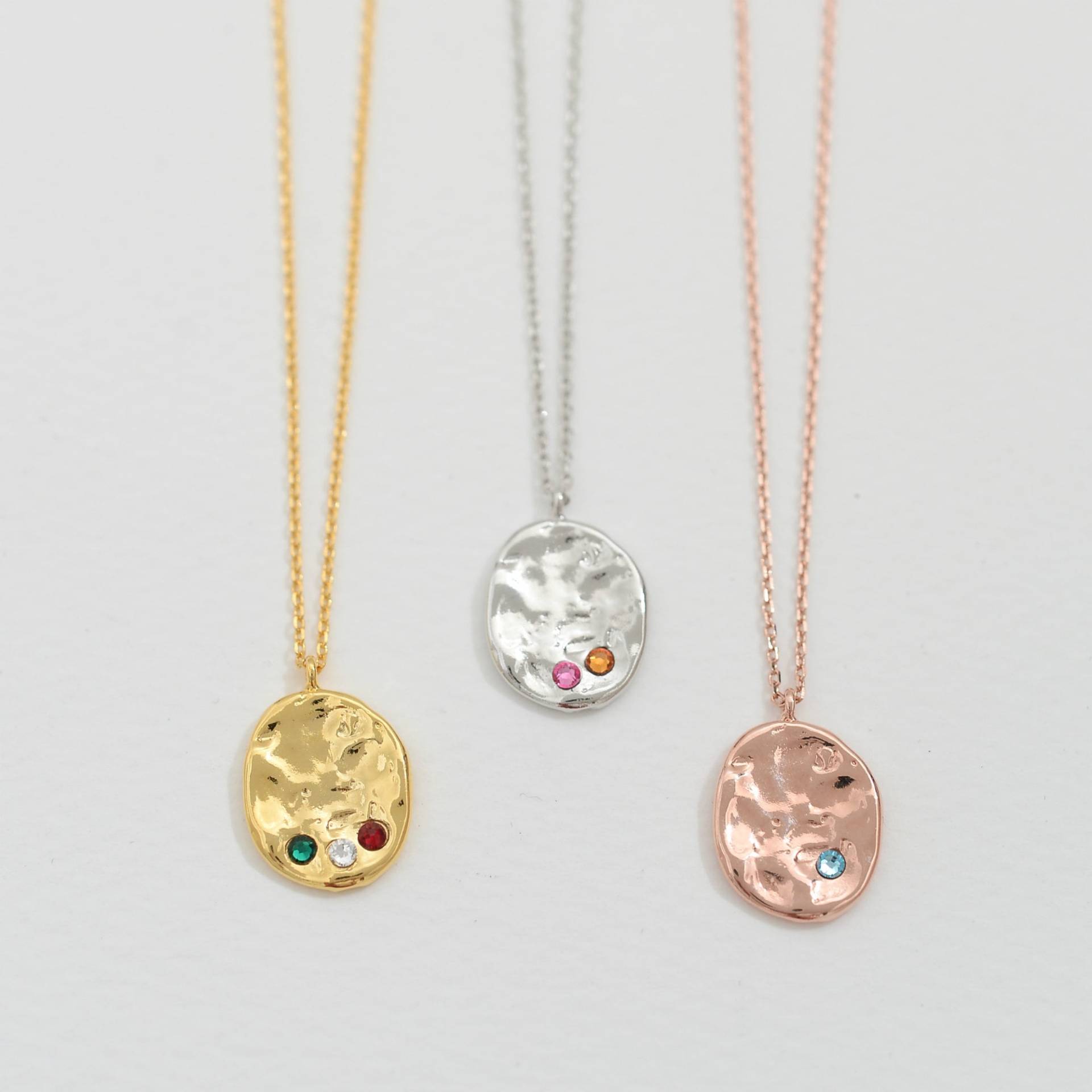 Benutzerdefinierte Geburtsstein Gehämmert Disk Halskette/Kinder Schmuck, Neue Mutter Halskette, Personalisierte Oval Oma Geschenk 196-2 von MoruStudio