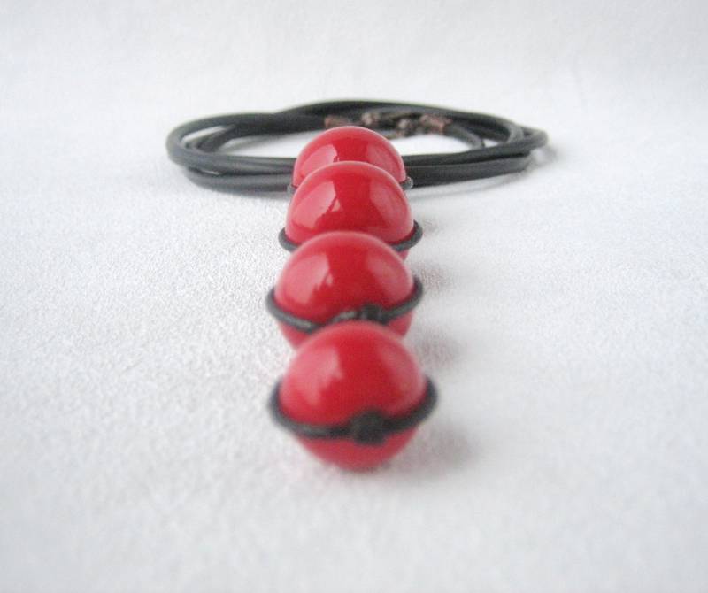 Lange Rote Anhänger Für Damen Perlen Kette Schmuck Rot Schwarz Boho Style Geschenk Polymer Clay Halskette Ungewöhnliche von MosaicArtJewelery