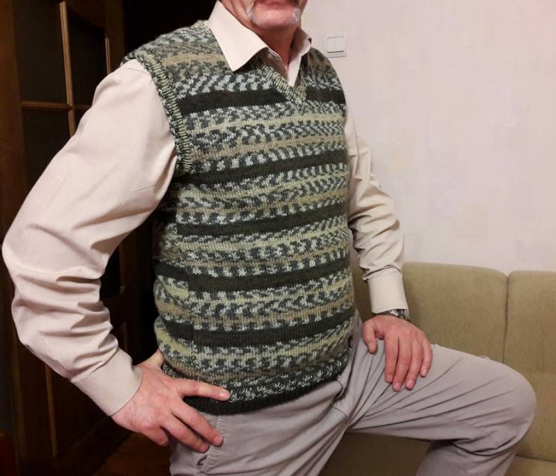 Männer Pullover Weste Grün Handstrick Cardigan Ärmellose Handgemachte Wolle Brauner Vater Geschenk Warme Wollpullover von MosaicArtJewelery