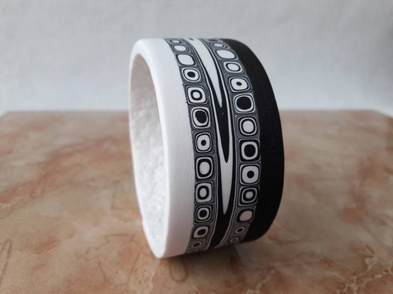 Weißes Armband Schwarz Weiß Schmuck Geschenk Für Frauen Geschenkidee Mädchen Statement Handmade von MosaicArtJewelery