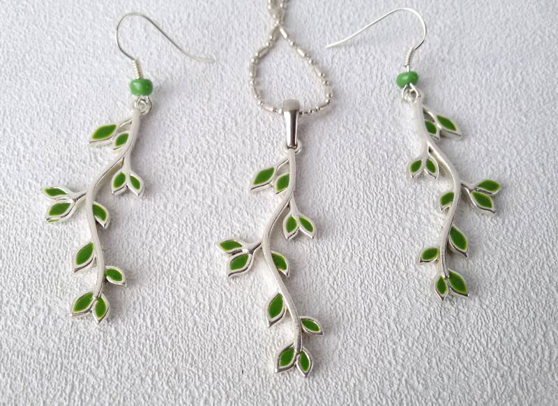 Zweig Baumeln Ohrringe Anhänger Set Grünes Blatt Schmuck Lange Einfach Sanft Universell Naturliebhaber Modern Alltag von MosaicArtJewelery