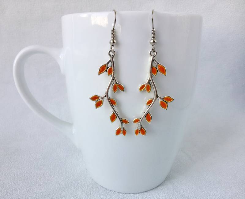 Zweig Ohrringe Baumeln Lange Orange Blatt Schmuck Zierliche Leicht Sanft Universal Einfach Natur Liebhaber Modern Jeden Tag von MosaicArtJewelery
