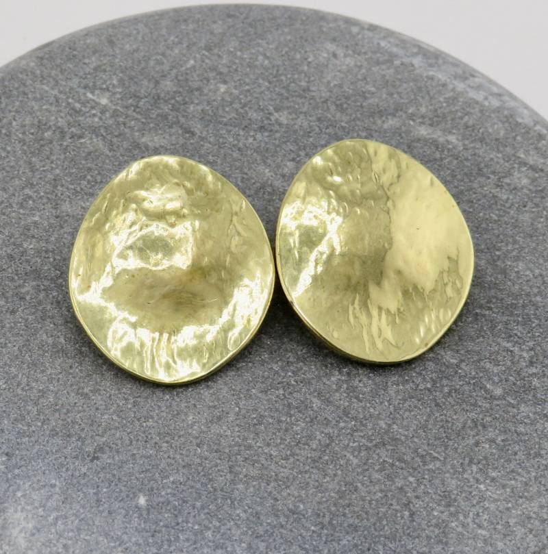 Gold Ohrclips | Gehämmerte Glänzende Clips Ohrringe Gehämmert Clip-Ons Oval Gold Ohrclips | Gehämmerte Glänzende Clips Ohrringe Gehämmert Clip-Ons Oval von MosaicSunStudio
