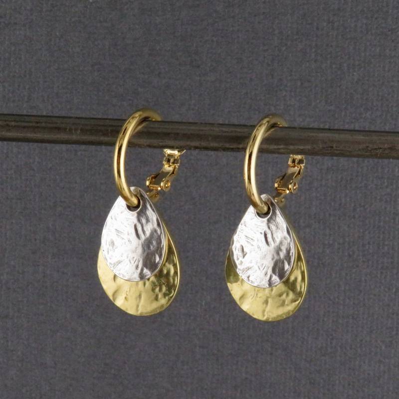 Zweifarbige Teardrop Ohrringe | Gehämmert Tropfen Gemischte Metallreifen Gold Creolen Rustikale Zweifarbige Teardrop Ohrringe | Gehämmert Tropfen Gemischte Metallreifen Gold Creolen Rustikale von MosaicSunStudio