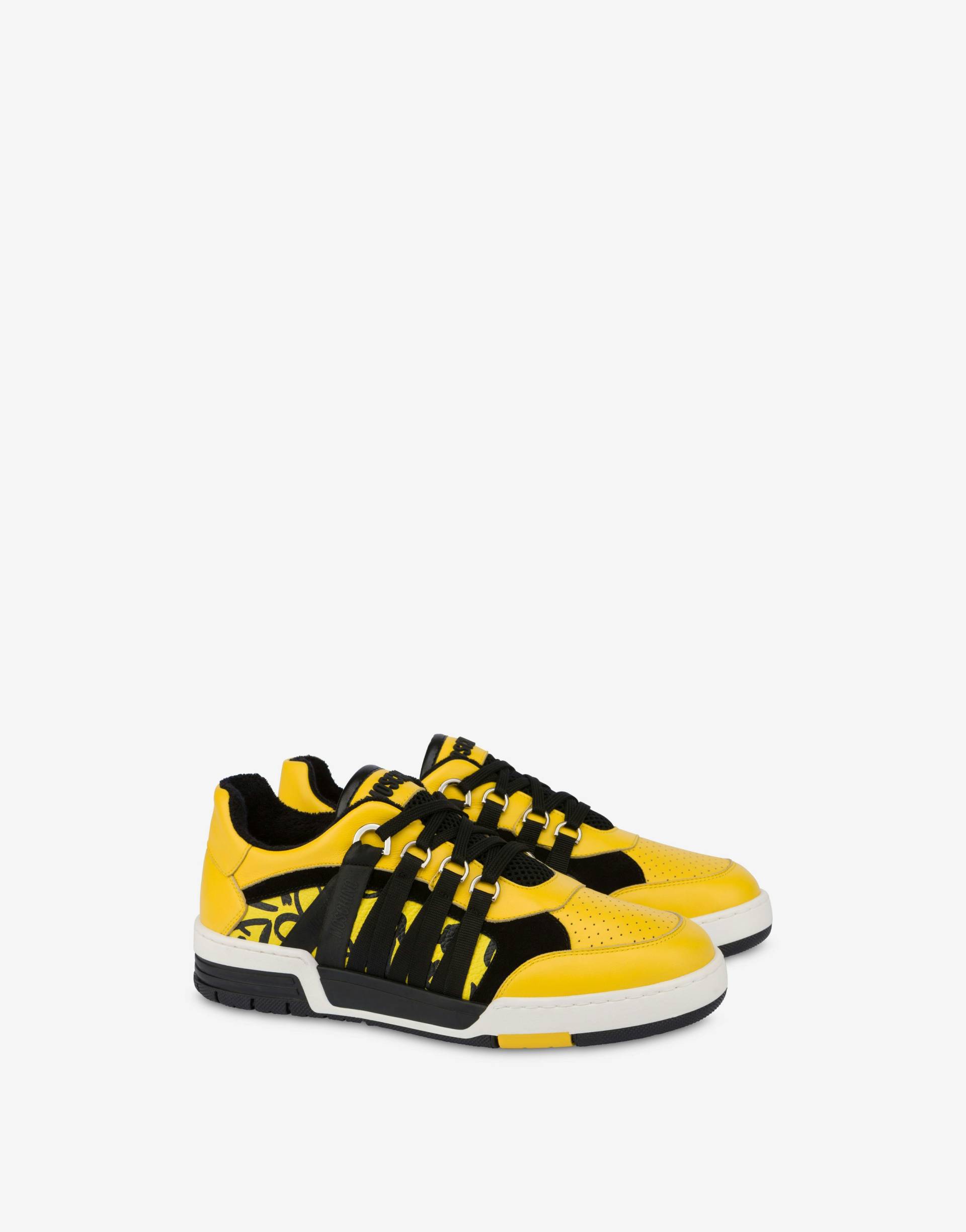 Sneakers Streetball Scribble Print von Moschino