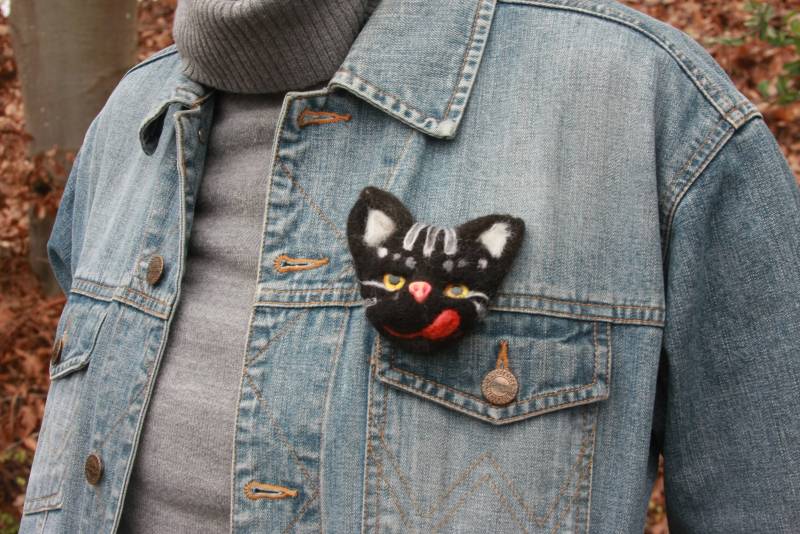 Wolle Anstecknadel Handgemachte Katze Brosche Valentinstagsgeschenk Nadel Gefilzt Accessoire Katzennadel Liebhaber Geschenk Für Sie Tasche Wolle Anstecknadel Handgemachte Katze Brosche Valentinstagsgeschenk Nadel Gefilzt Accessoire Katzennadel Liebhaber Geschenk Für Sie Tasche von MoselArtandCarvings