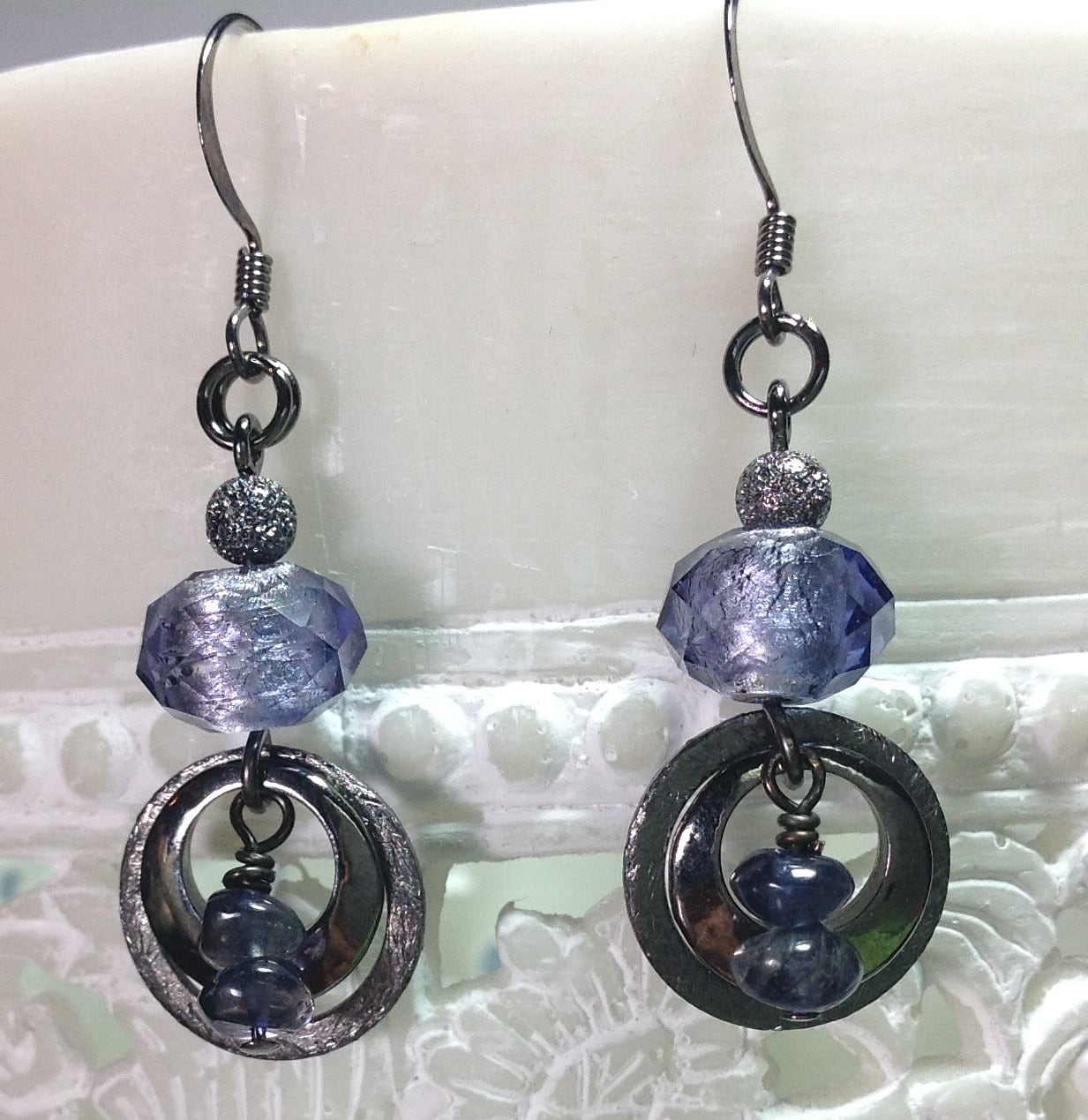 Amethyst Ohrringe, Baumeln Tropfen Und Silber Februar Geburtsstein, Geschenk Für Sie von MossberryandStone