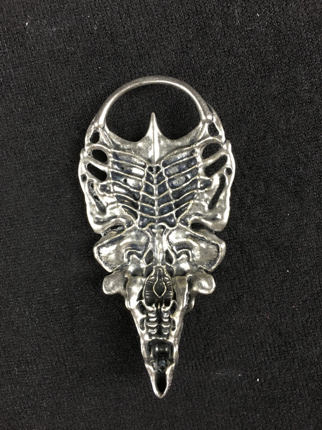Queen Alien Skull Anhänger | Klein. Versand Innerhalb Der Usa/International Queen Alien Skull Anhänger | Klein. Versand Innerhalb Der Usa/International von MostlyFantasy