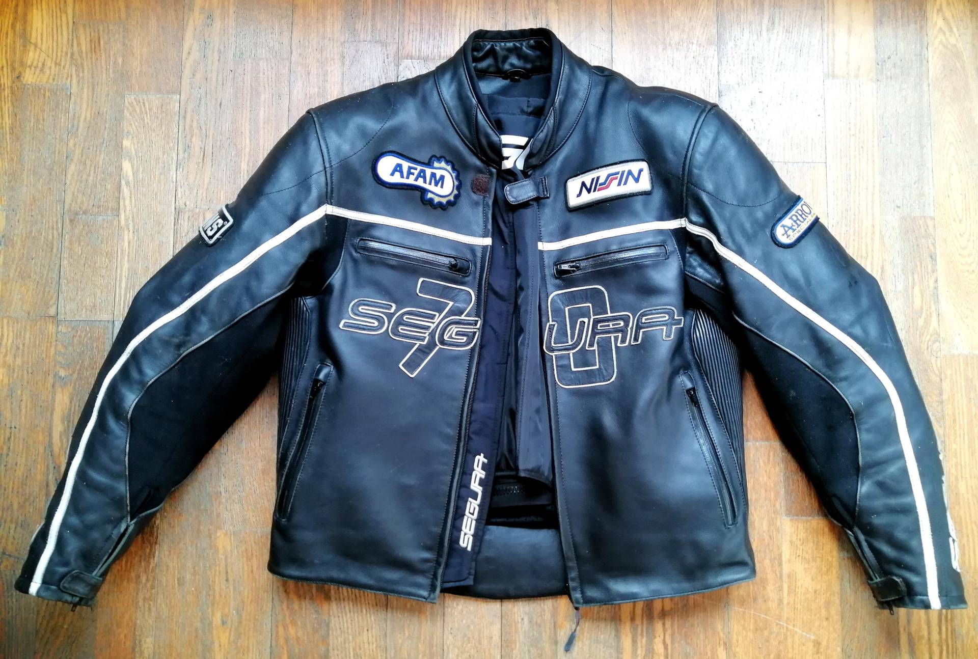 Second Hand Segura 70 Motorcycle Leather Jacket Custom Racing Style Medium Size For Men von MotardGermany