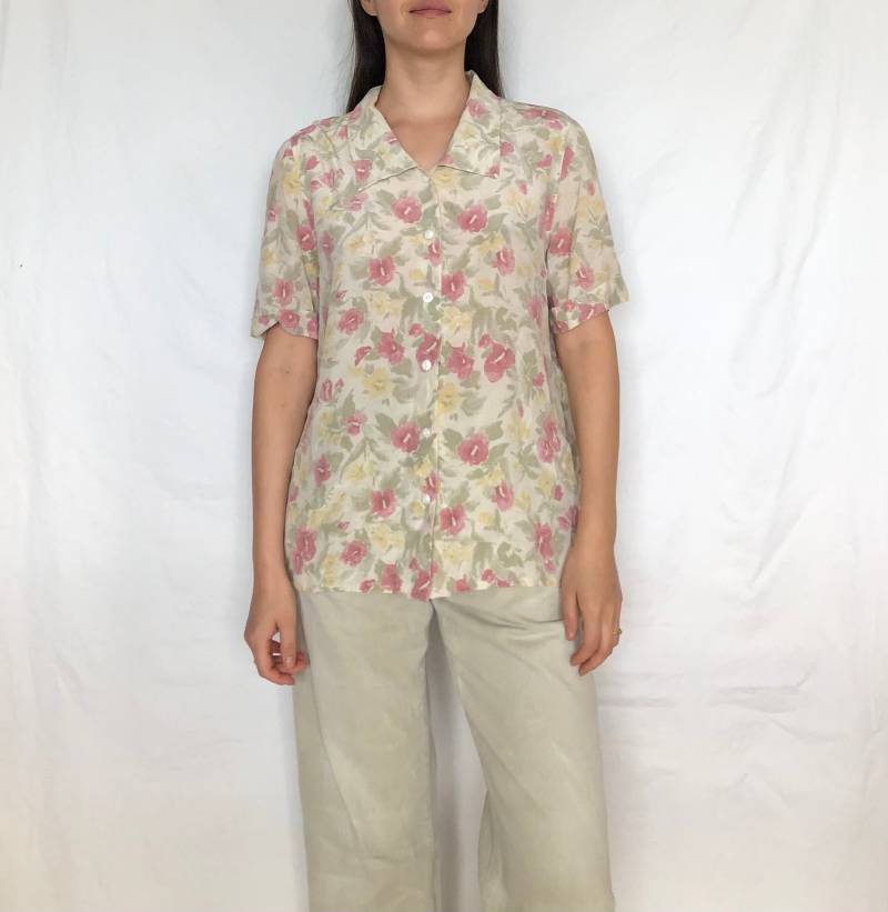 Vintage Blumen Seidenbluse, Femininer Print Shirt | Größe M von MothLabVintage