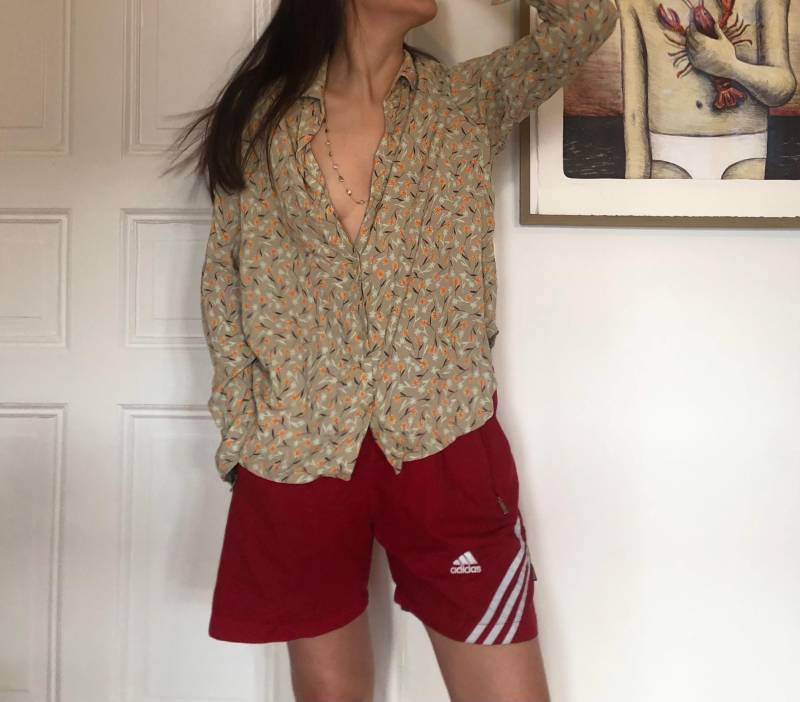 Vintage Verrückte Muster Shirt Viskose Bluse Mit Blumenmuster von MothLabVintage