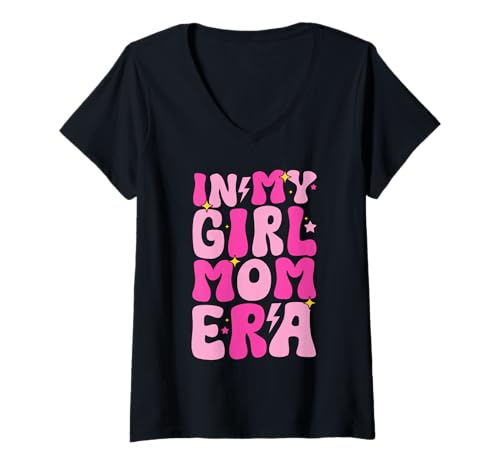 Damen In My Girl Mom Era Motherhood Proud Mama Mommy Muttertag T-Shirt mit V-Ausschnitt von Mother Of Girls Loving Mama Proud Mom Gifts Mommy