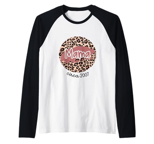 Mama Circa 2007 Established Leopard Print Muttertag Raglan von Motherly Love Designs