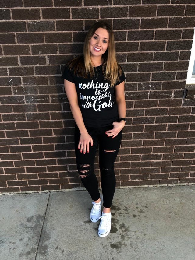 Christliches T-Shirt, Frauen Nothing Is Impossible With God von MotivatedMamaByOlga