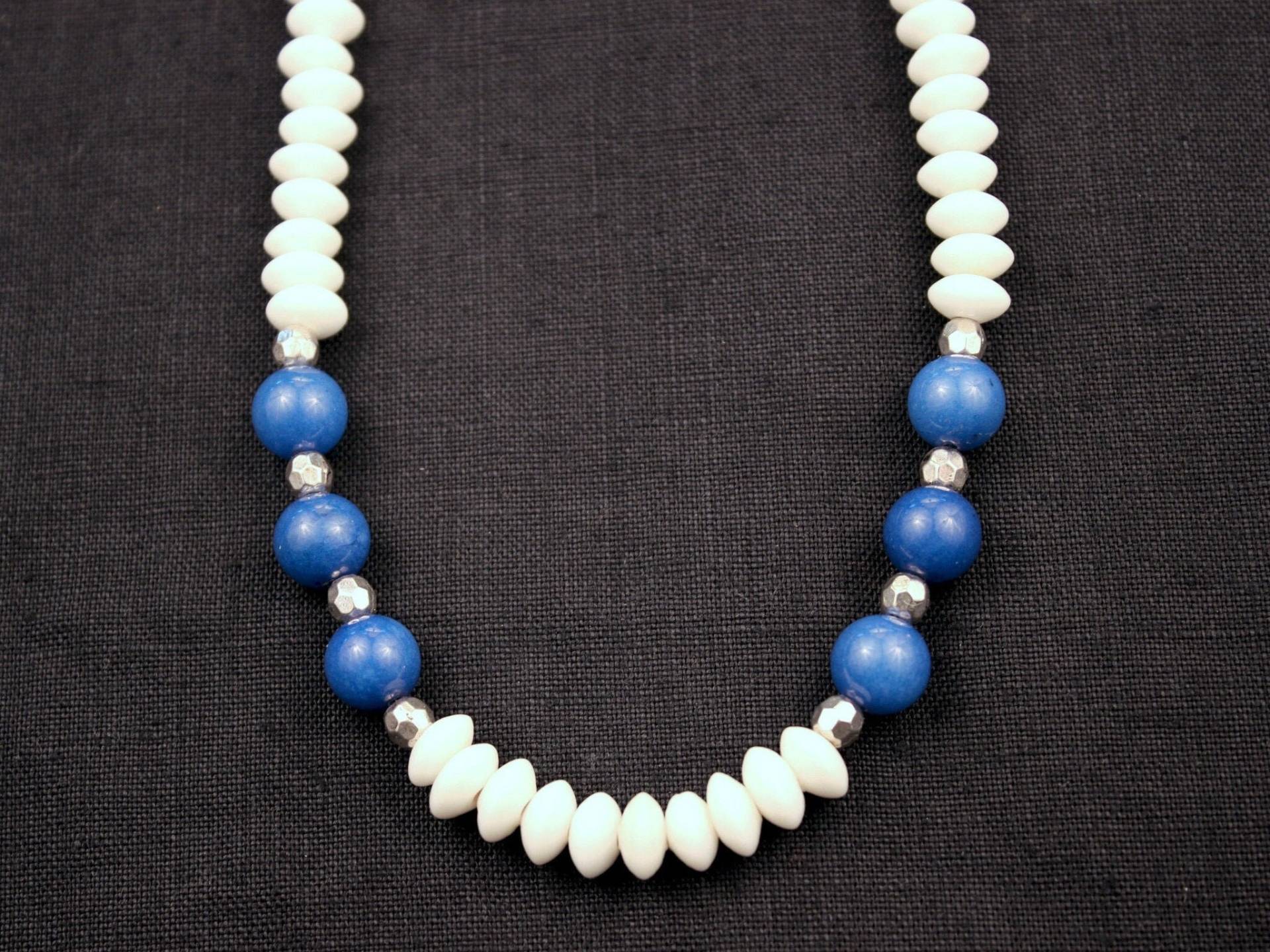 Jade Halskette Opal Saphir Tanzanit Lapislazuli Kyanite Mondstein Sodalite Jade Halskette Opal Saphir Tanzanit Lapislazuli Kyanite Mondstein Sodalite von MoudyMercantile