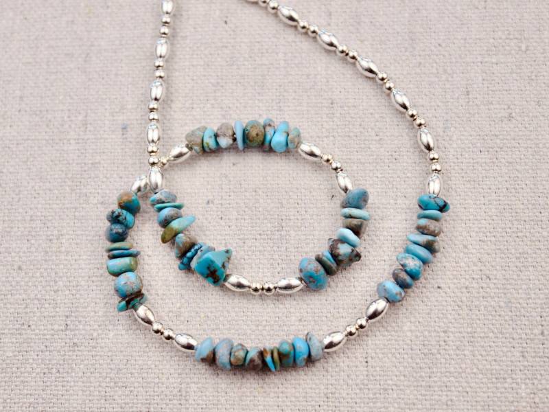 Taxco Jewelry Sundance Türkis Halskette Edelstein Bar Birthstone Sterling Silber Santa Fe Chips Taxco Jewelry Sundance Türkis Halskette Edelstein Bar Birthstone Sterling Silber Santa Fe Chips von MoudyMercantile