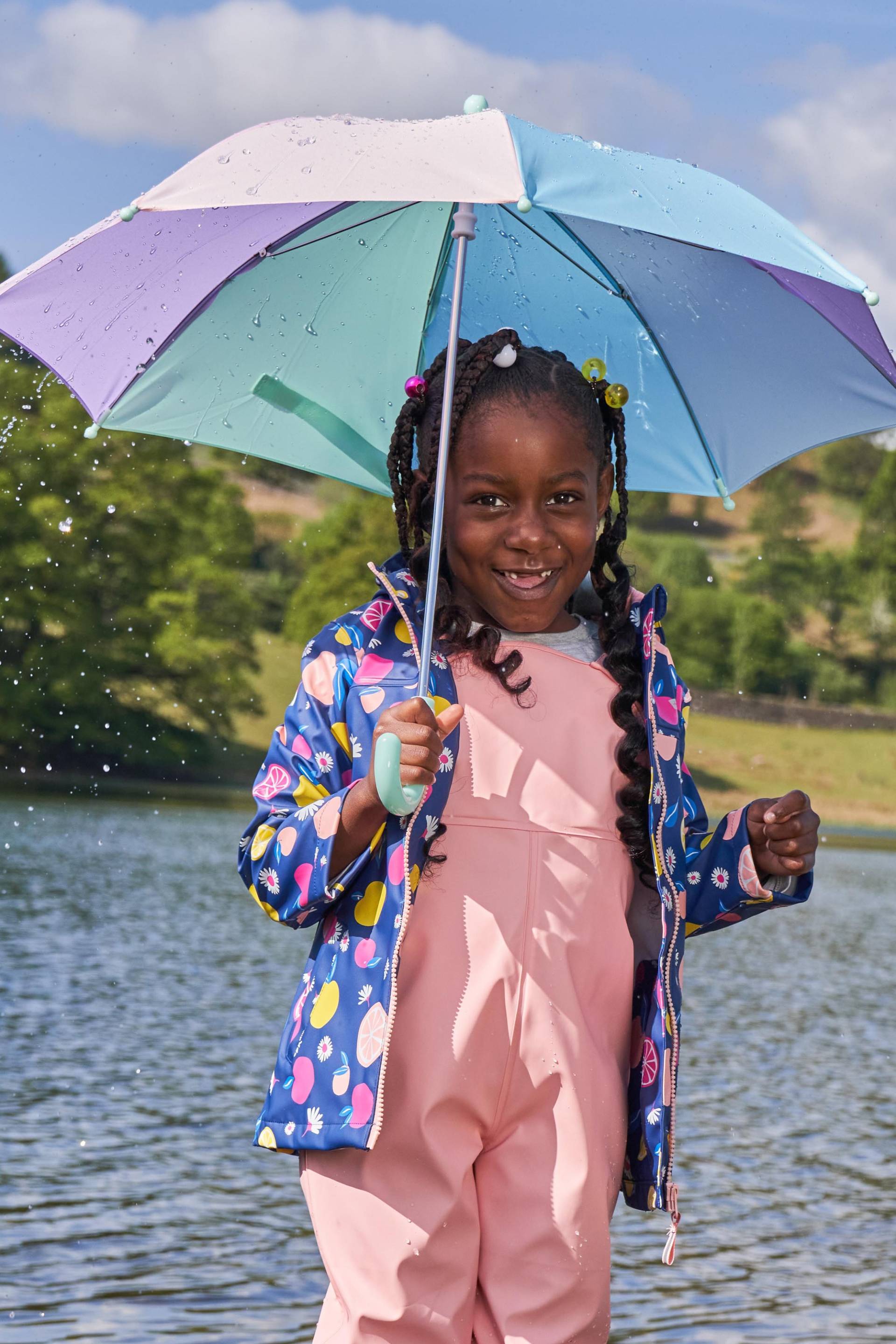 Kids Rainbow Umbrella - Rosa von Mountain Warehouse