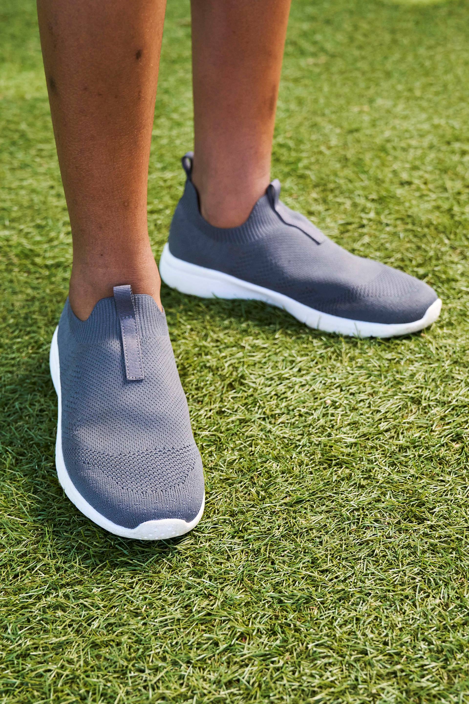 Orbit Kinder Slip-On Schuhe - Grau Orbit Kinder Slip-On Schuhe - Grau von Mountain Warehouse