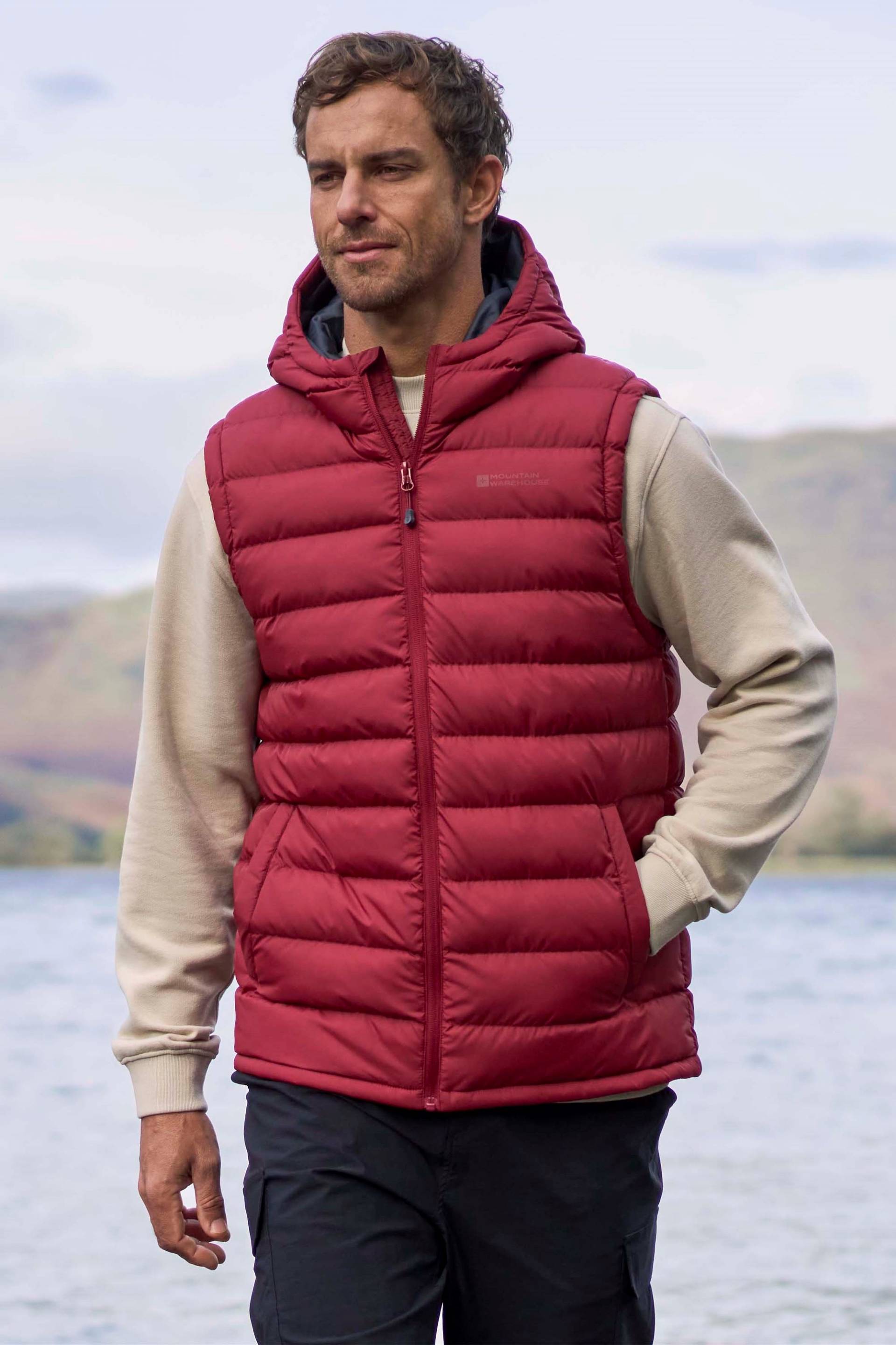 Seasons Herren-Steppweste mit Kapuze - Rot Seasons Herren-Steppweste mit Kapuze - Rot von Mountain Warehouse