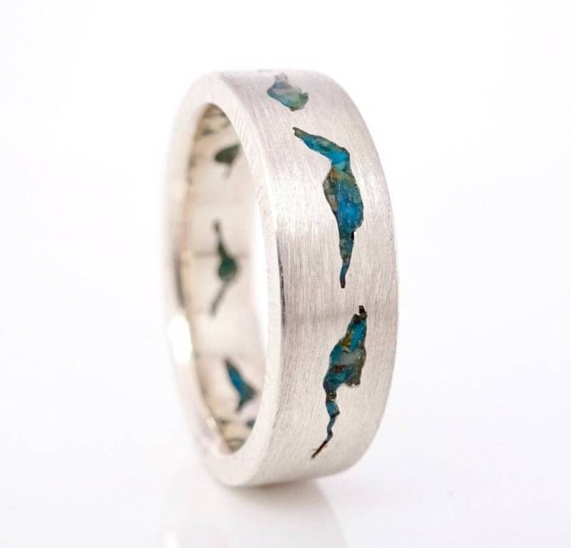 Gletscher Intarsien Edelstein Ring Hochzeitsjubiläum Band in Platin Gletscher Intarsien Edelstein Ring Hochzeitsjubiläum Band in Platin von MountainRingJewelry