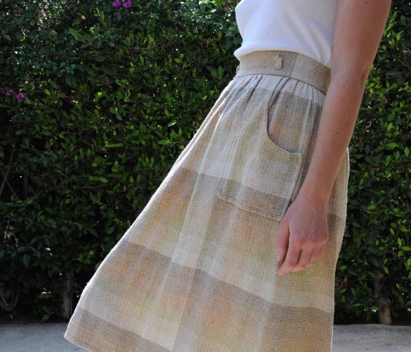 Beige Gewebter High Waisted Pastell Midi Rock/S Small Xs 70Er Gürtelrock Beige Gewebter High Waisted Pastell Midi Rock/S Small Xs 70Er Gürtelrock von MountainValleyVint