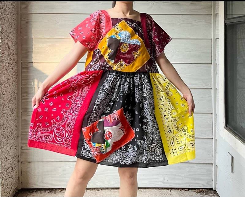 Handgemachte Blumen Patchwork Bandana Kleid von MouseDarlingCo