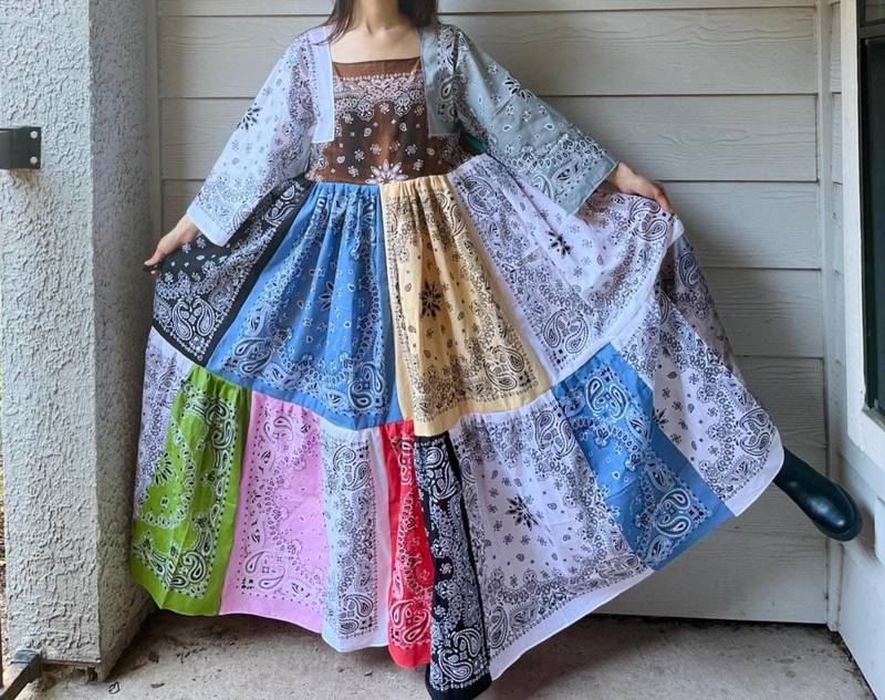 Handgemachtes Handgefärbtes/Gebleichtes Eingefärbtes, Voluminöses Bandana-Kleid Sku 10375 von MouseDarlingCo