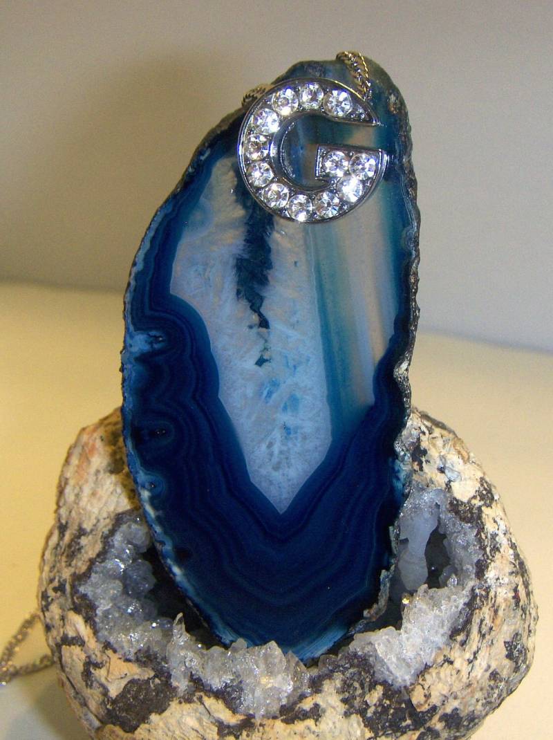 Weihnachteninjuly, Verkauf, Blauer Achat Schmuck, Cijsale Anhänger W Buchstabe G - Tragbare Kunst Farben Des Himmels, Stein Weihnachteninjuly, Verkauf, Blauer Achat Schmuck, Cijsale Anhänger W Buchstabe G - Tragbare Kunst Farben Des Himmels, Stein von MovableArt