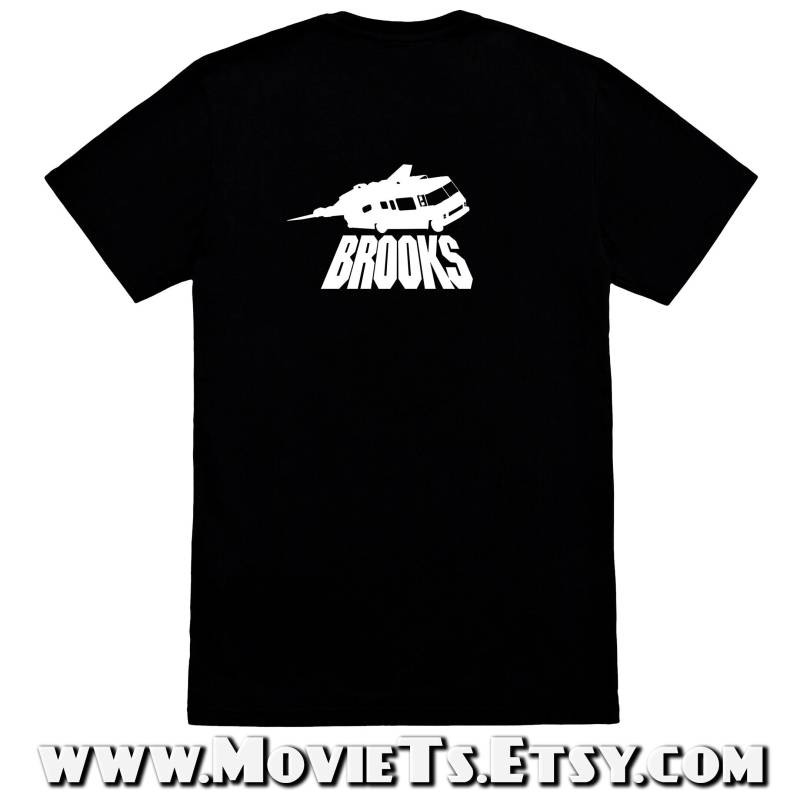 Ein Klassiker Von Brooks - Kurzarm-Unisex T-Shirt Ein Klassiker Von Brooks - Kurzarm-Unisex T-Shirt von MovieTs