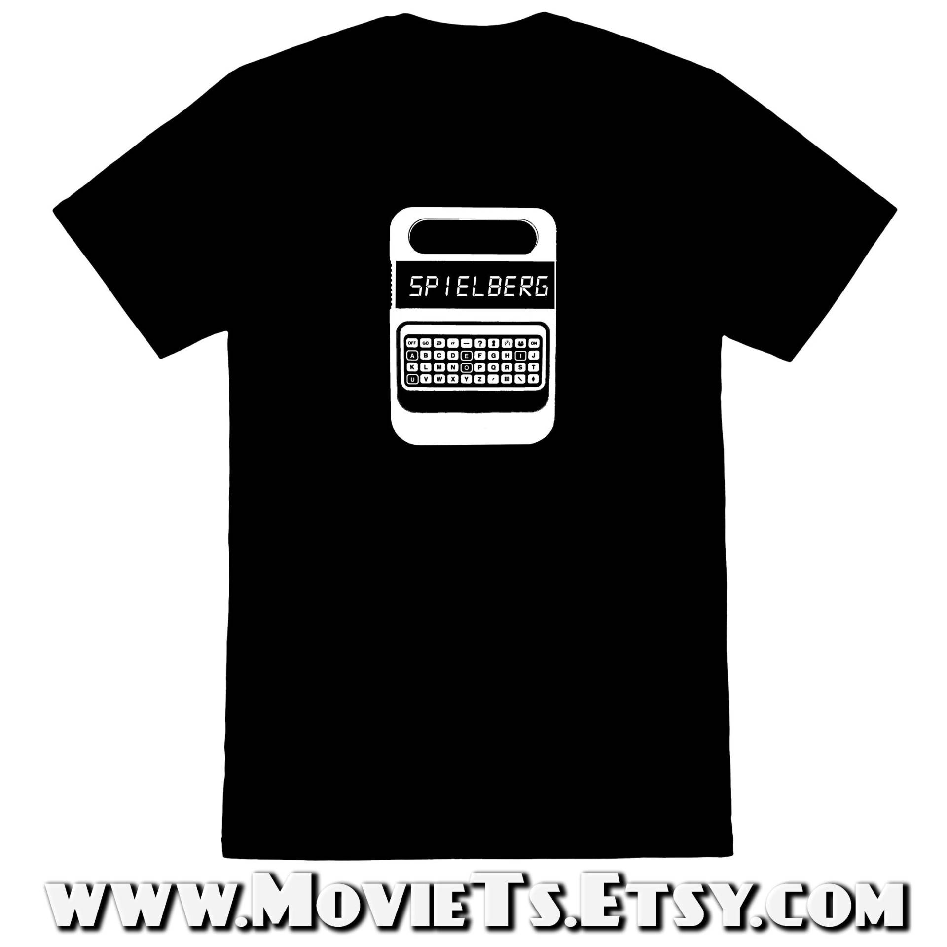 Ein Klassiker Von Spielberg 3 - Kurzarm-Unisex T-Shirt Ein Klassiker Von Spielberg 3 - Kurzarm-Unisex T-Shirt von MovieTs