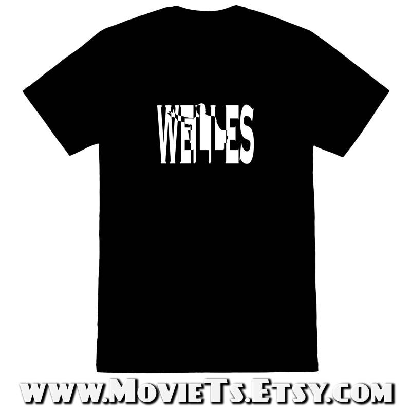 Ein Klassiker Von Welles - Kurzarm-Unisex T-Shirt Ein Klassiker Von Welles - Kurzarm-Unisex T-Shirt von MovieTs