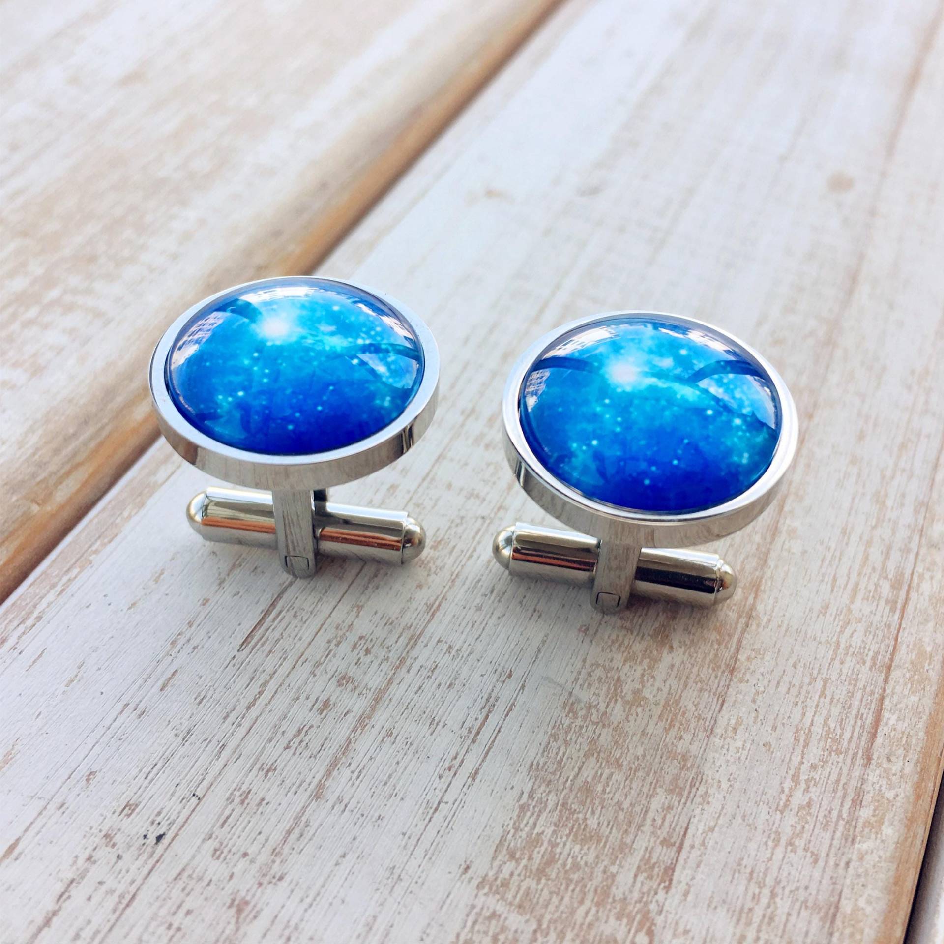 Edelstahl-Manschettenknöpfe Mit Nachthimmel Manschettenknöpfe Der Galaxy-Serie, Erhältlich in Blau Und Lila von Moviefans