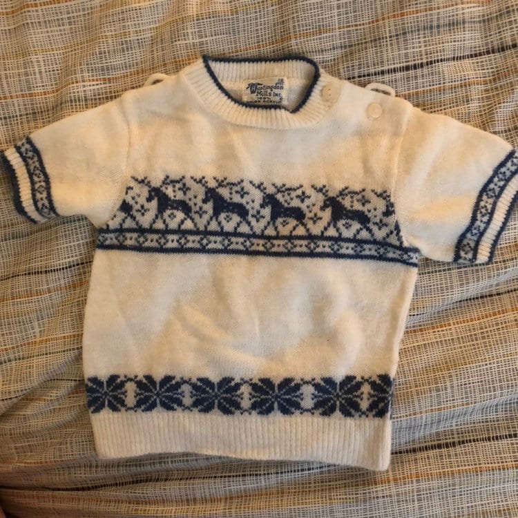 1950Er Weiß Und Blau Rentier Pullover Baby Mädchen/ Junge 18 Monate von MovingMamasVintage