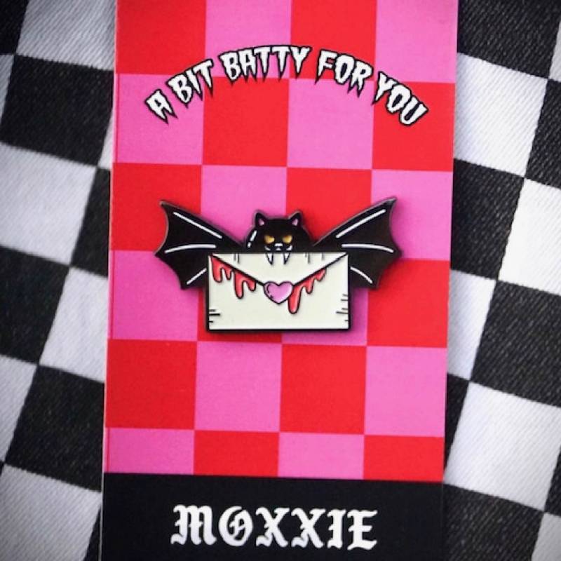 Batty For You Emaille Pin von MoxxieCo