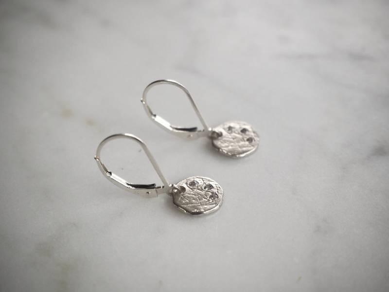Zierliche Sterling Silber Scheiben Ohrringe Cz Ohrringe Zierliche Sterling Silber Scheiben Ohrringe Cz Ohrringe von MoyJewelryDesign