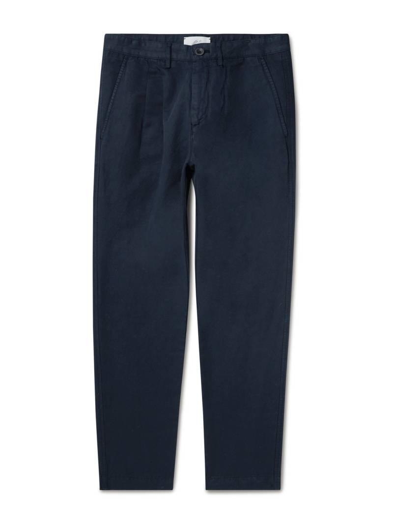 Mr P. - Straight-Leg Pleated Garment-Dyed Cotton and Linen-Blend Trousers - Men - Blue - 34 von Mr P.