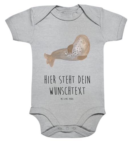 Mr. & Mrs. Panda 1. - 3. Monat Personalisierter Baby Body Robbe lachend - Personalisierte Geschenke, Personalisierter Wickelbody, Ostsee, Tiere, von Mr. & Mrs. Panda