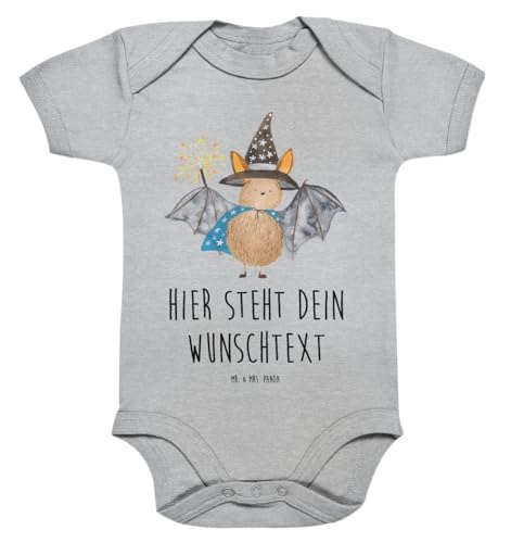 Mr. & Mrs. Panda 3. - 6. Monat Personalisierter Baby Body Fledermaus Zauberer - Personalisierte Geschenke, Magier, Gute Laune, Personalisierter von Mr. & Mrs. Panda