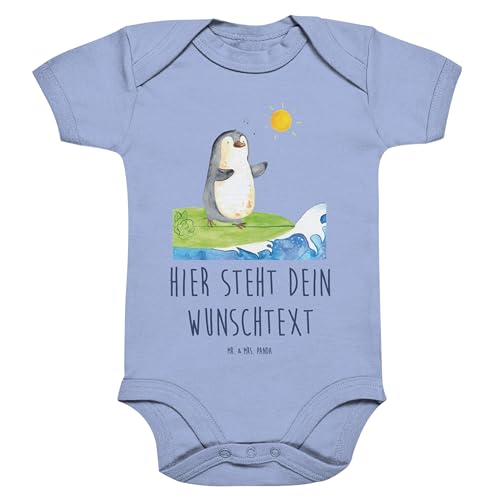 Mr. & Mrs. Panda 6. - 12. Monat Personalisierter Baby Body Pinguin Surfer - Personalisierte Geschenke, Personalisierter Wickelbody, Urlaub, Junge, von Mr. & Mrs. Panda