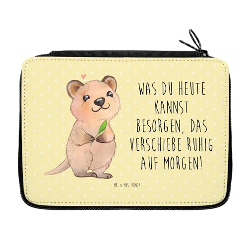 Mr. & Mrs. Panda Federmappe Quokka Happy - Geschenk, Verschieben, Tiermotive, Stifterolle, Tiere, Aufschieberitis, Schule, Schüler, Schülerin, Gute Mr. & Mrs. Panda Federmappe Quokka Happy - Geschenk, Verschieben, Tiermotive, Stifterolle, Tiere, Aufschieberitis, Schule, Schüler, Schülerin, Gute von Mr. & Mrs. Panda